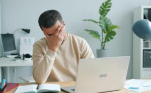なぜFXで損切りできない？ルールを守れない罠